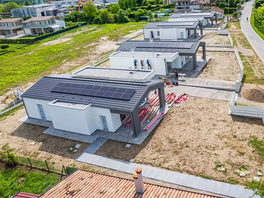 Immagine 11 di Terreno edificabile in vendita  a Albignasego