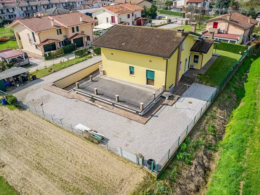 Immagine 9 di Terreno edificabile in vendita  a Albignasego