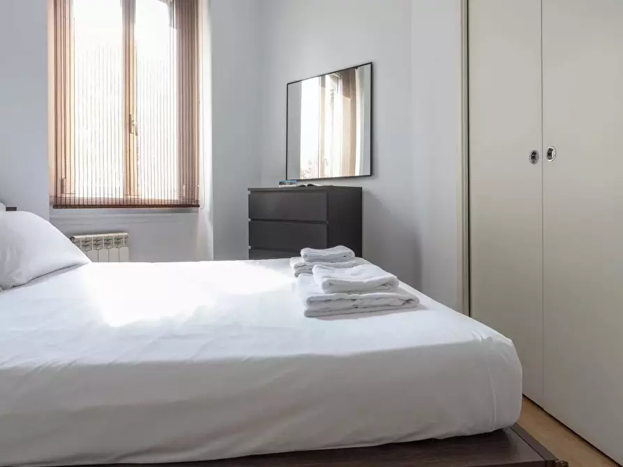 Immagine 10 di Casa trifamiliare in vendita  in Viale Abruzzi, 19 a Milano