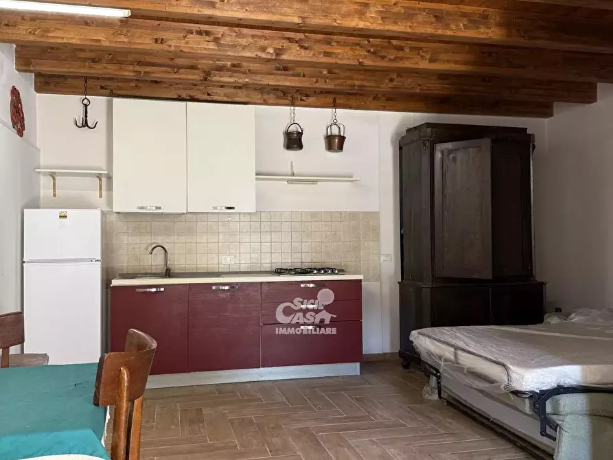 Immagine 19 di Casa trifamiliare in affitto  a Marsala