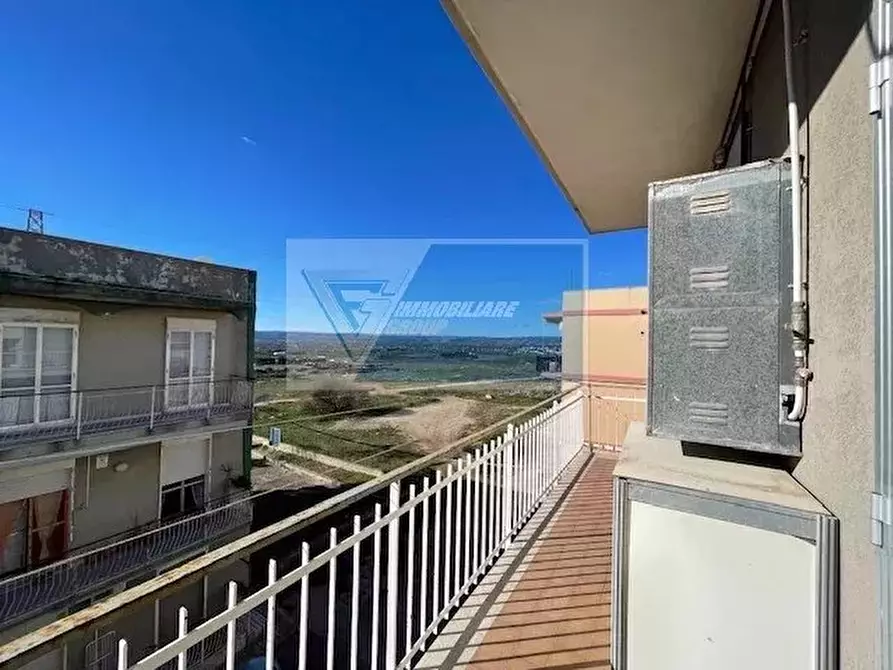 Immagine 5 di Casa trifamiliare in vendita  in Via Monte Bianco a Siracusa