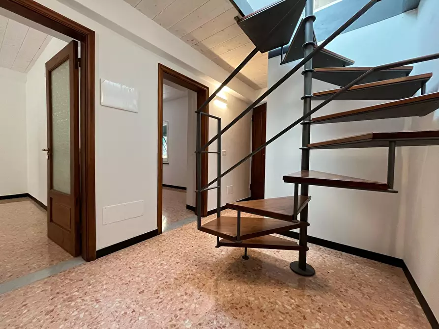 Immagine 4 di Castello in affitto  in Via Sant'Antonio a Chiavari