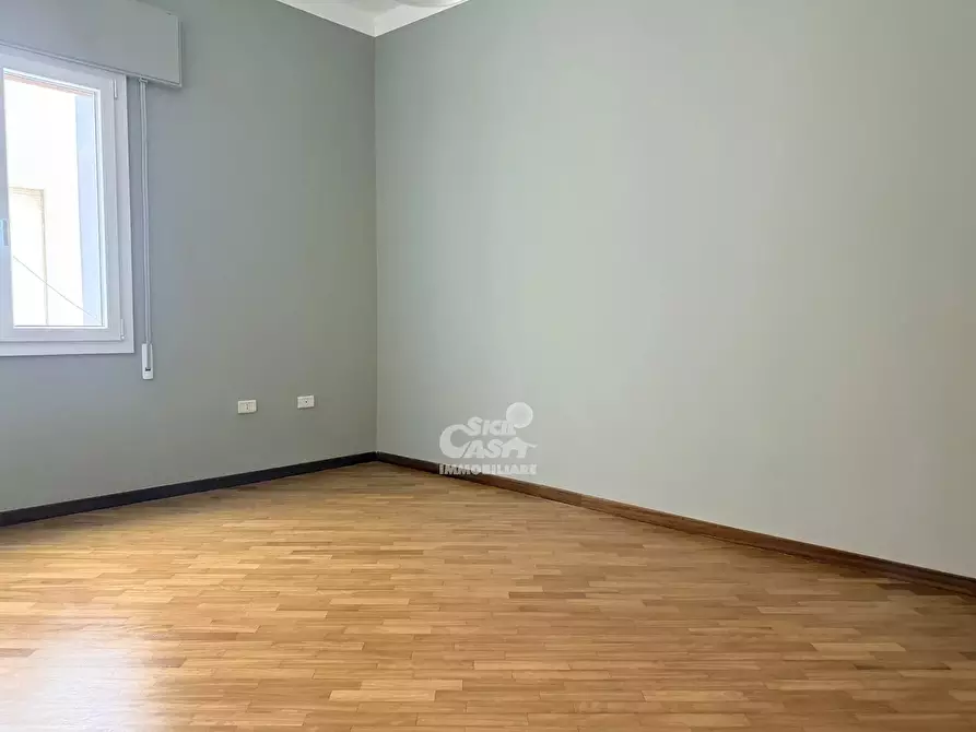 Immagine 2 di Casa trifamiliare in vendita  a Marsala