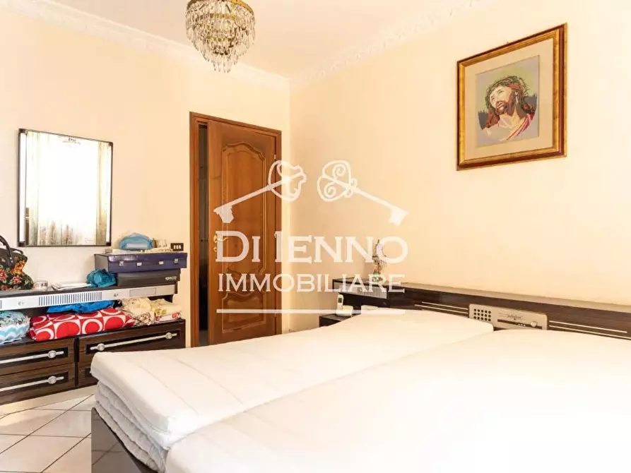 Immagine 5 di Casa trifamiliare in vendita  in Via Cairano a Roma