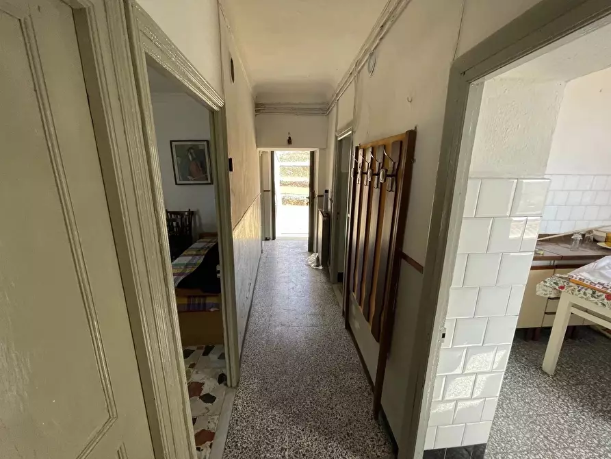 Immagine 13 di Casa trifamiliare in vendita  a Ventimiglia