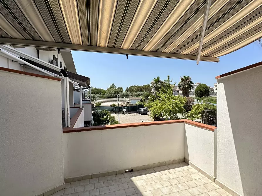 Immagine 13 di Casa trifamiliare in vendita  in Via Ischia, 18 a Villapiana