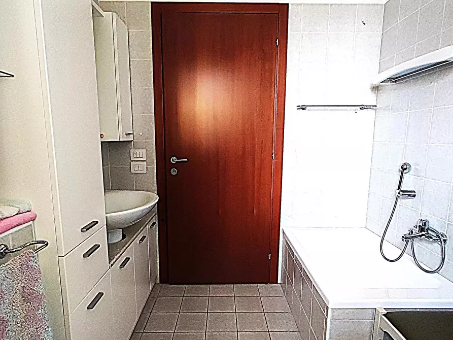 Immagine 11 di Casa trifamiliare in vendita  a Santa Lucia Di Piave