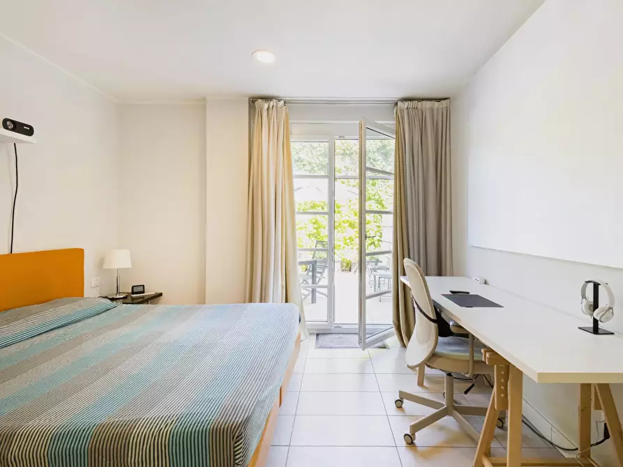 Immagine 11 di Casa trifamiliare in affitto  in VIA BERNARDINO BIONDELLI, 7. a Milano