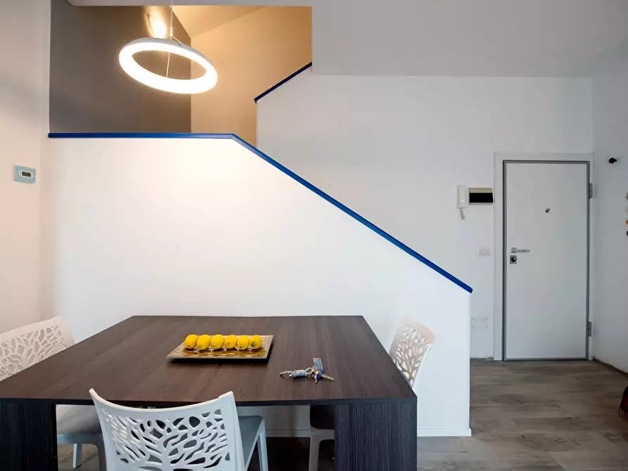 Immagine 17 di Casa trifamiliare in vendita  a Cattolica