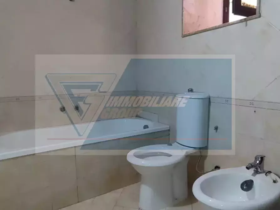 Immagine 13 di Casa trifamiliare in vendita  in Via Re Ierone II a Siracusa