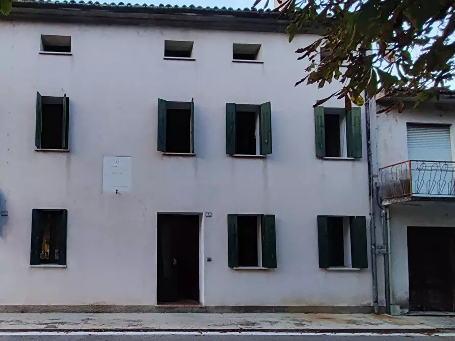 Immagine 15 di Terreno edificabile in vendita  a Vazzola