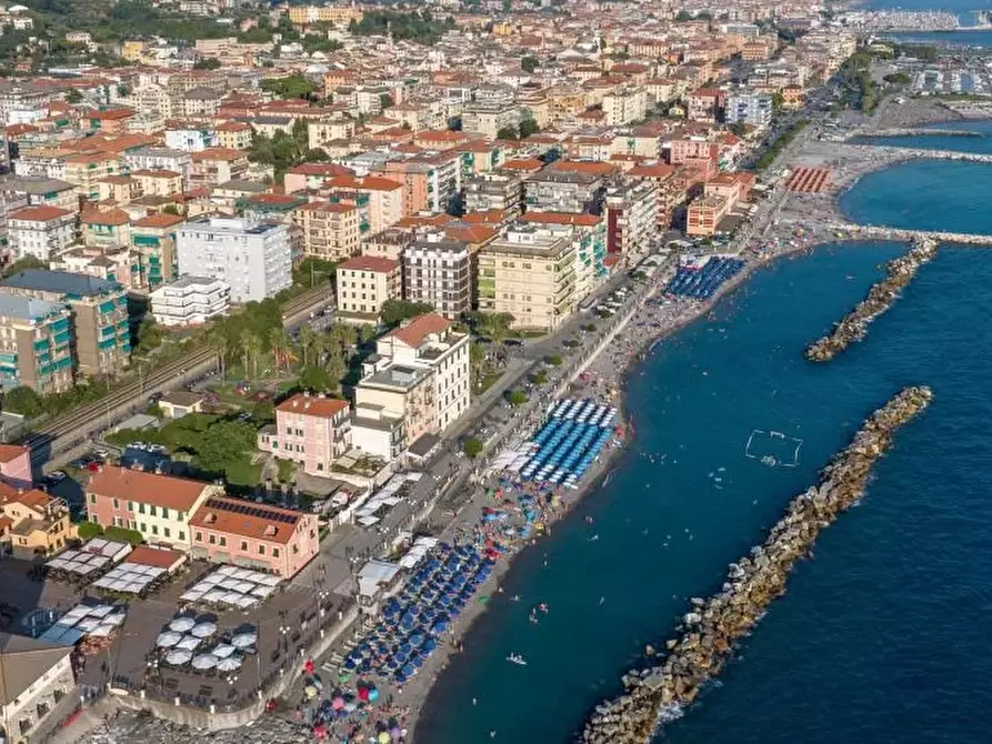 Immagine 4 di Attico in vendita  a Chiavari