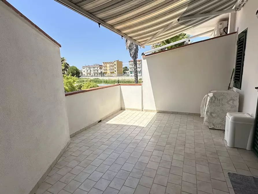 Immagine 12 di Casa trifamiliare in vendita  in Via Ischia, 18 a Villapiana