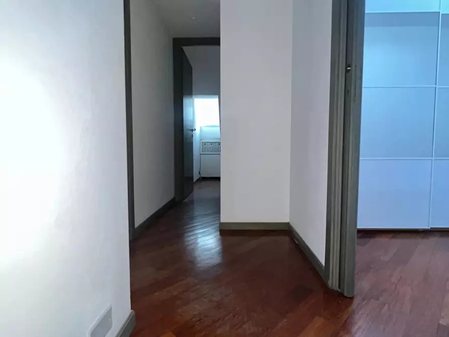 Immagine 25 di Casa trifamiliare in affitto  in Via della Moscova, 10 a Milano