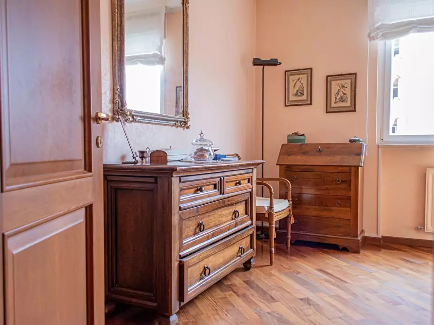 Immagine 14 di Casa trifamiliare in vendita  a Ventimiglia