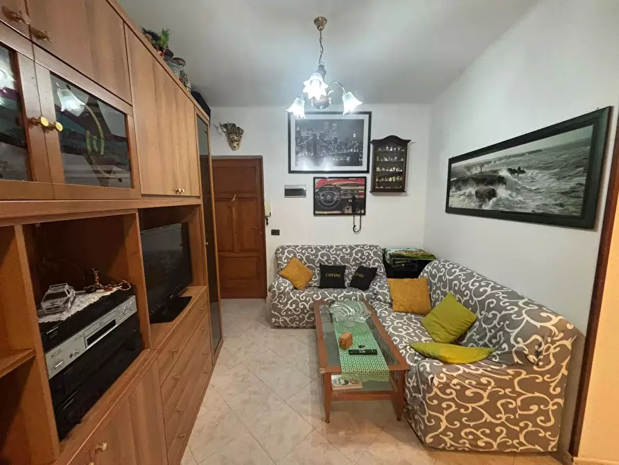 Immagine 5 di Casa trifamiliare in vendita  in Piazza Rocchetta,15 a Ventimiglia