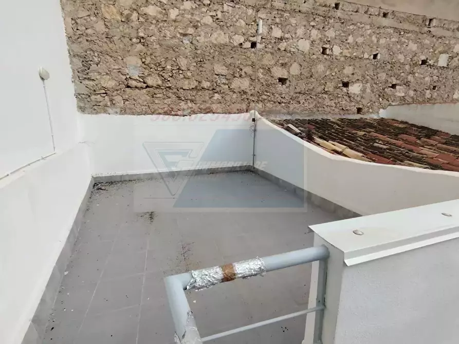 Immagine 25 di Casa trifamiliare in vendita  in Via Formide a Siracusa