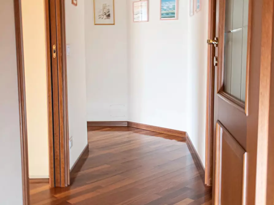 Immagine 33 di Casa trifamiliare in vendita  a Ventimiglia