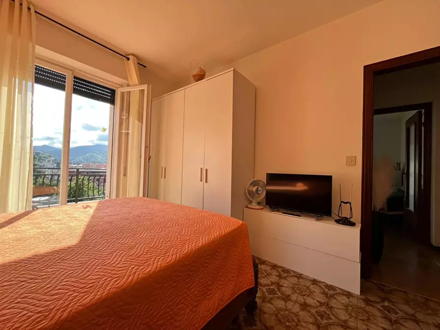 Immagine 8 di Casa trifamiliare in vendita  in Via Francolano a Avegno