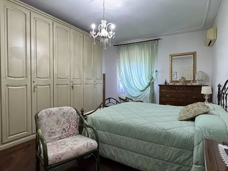 Immagine 12 di Casa trifamiliare in vendita  in Vico II San Venere a Altilia