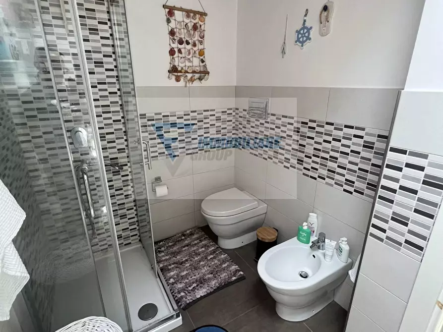 Immagine 9 di Casa trifamiliare in vendita  in Viale Edoardo Garrone a Buccheri