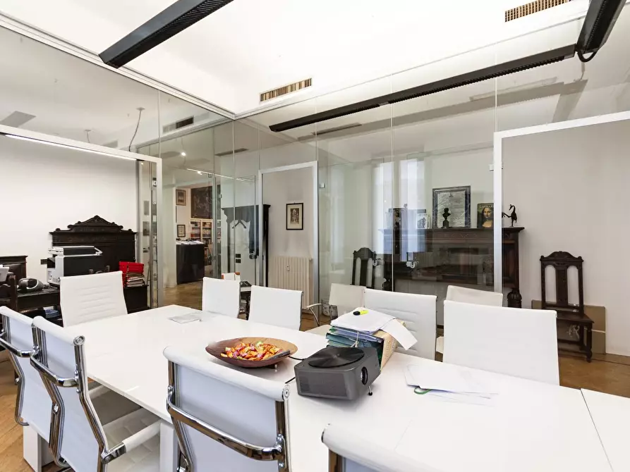 Immagine 5 di Castello in affitto  in Via Spadari a Milano