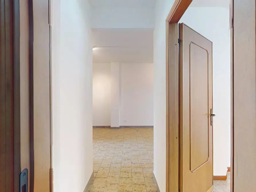 Immagine 19 di Casa trifamiliare in vendita  in Largo Sgorini, 7 a Toirano