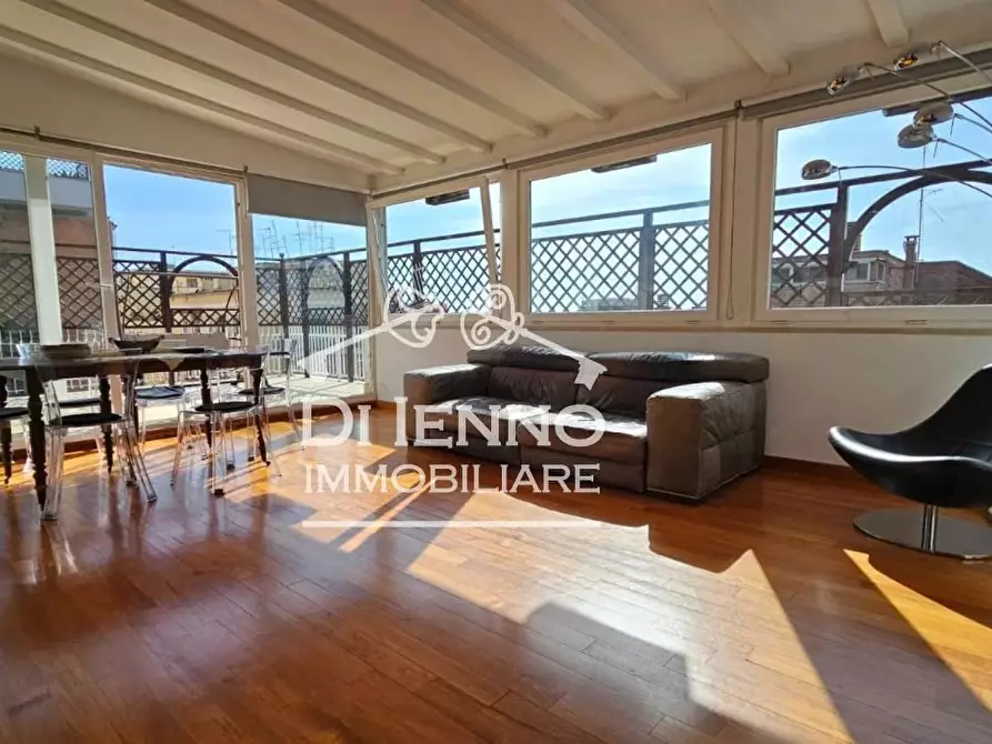 Immagine 2 di Casa trifamiliare in vendita  in Via Teresa Gnoli a Roma