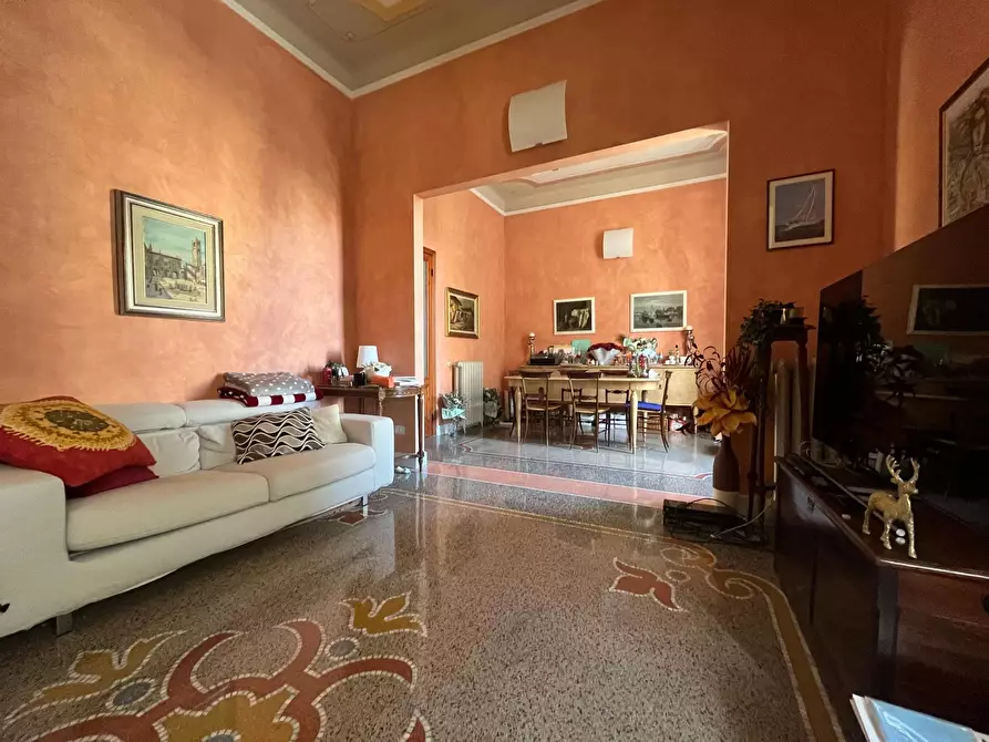 Immagine 1 di Casa trifamiliare in vendita  in Corso Giuseppe Mazzini a Lavagna