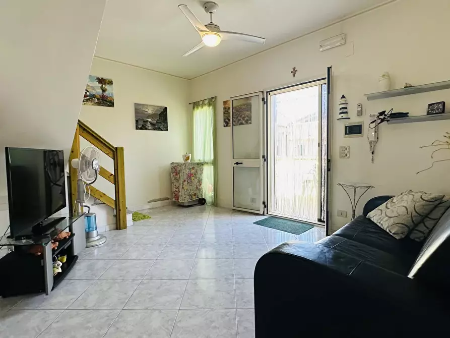 Immagine 4 di Casa trifamiliare in vendita  in Via Pantelleria, 13 a Villapiana