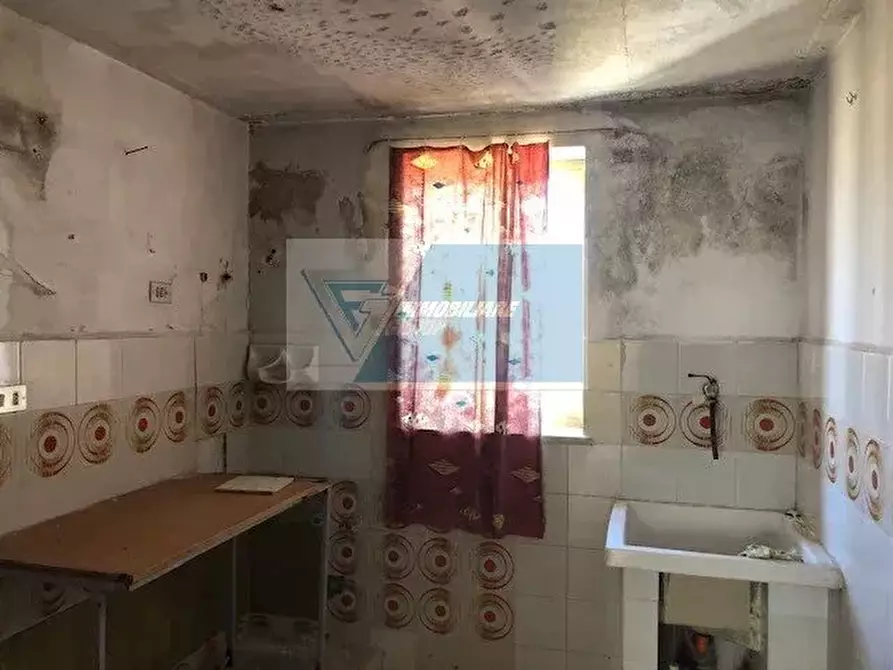 Immagine 14 di Casa trifamiliare in vendita  a Buccheri