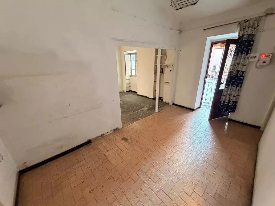 Immagine 1 di Casa trifamiliare in vendita  in Vico Sant'Agostino 7 Ventimiglia a Ventimiglia