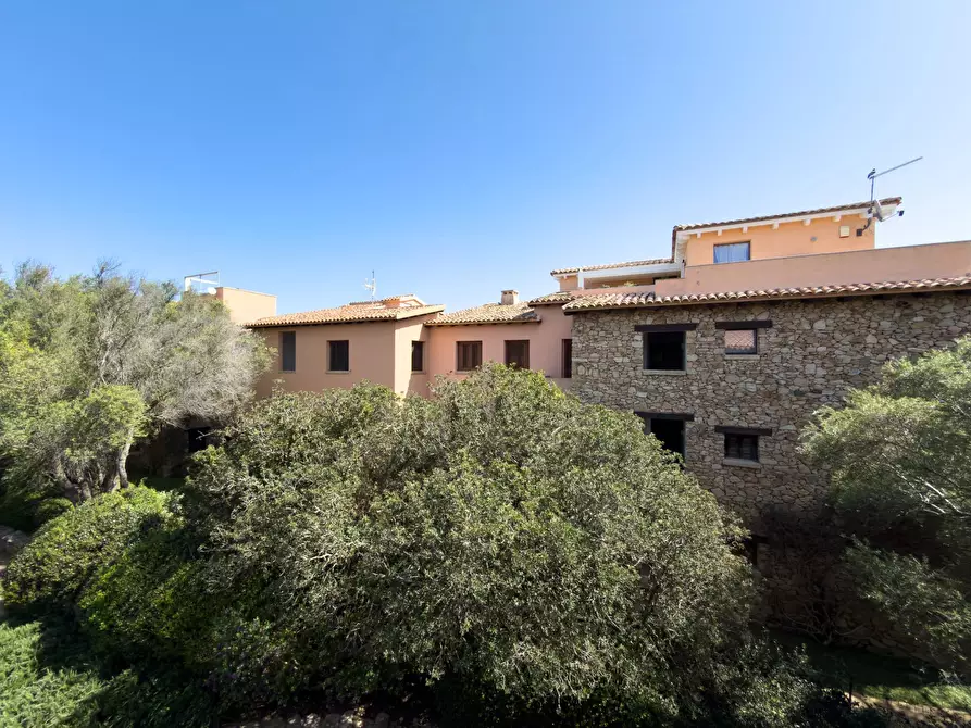 Immagine 30 di Casa trifamiliare in vendita  in Via della Bilancia, 8 a Olbia