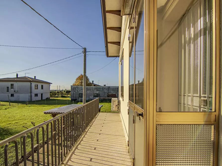 Immagine 40 di Terreno edificabile in vendita  a Bovolenta