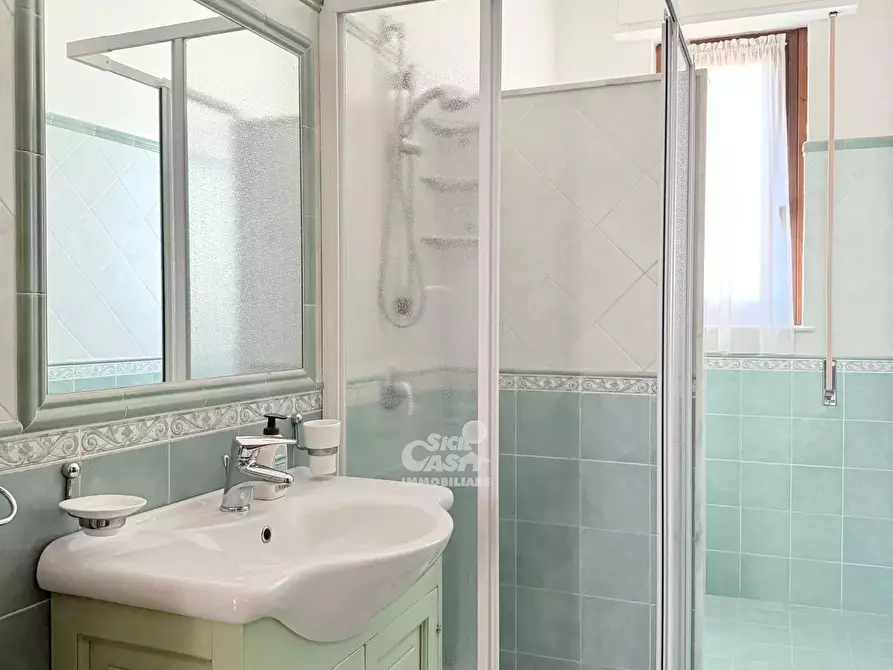 Immagine 12 di Casa trifamiliare in vendita  a Marsala