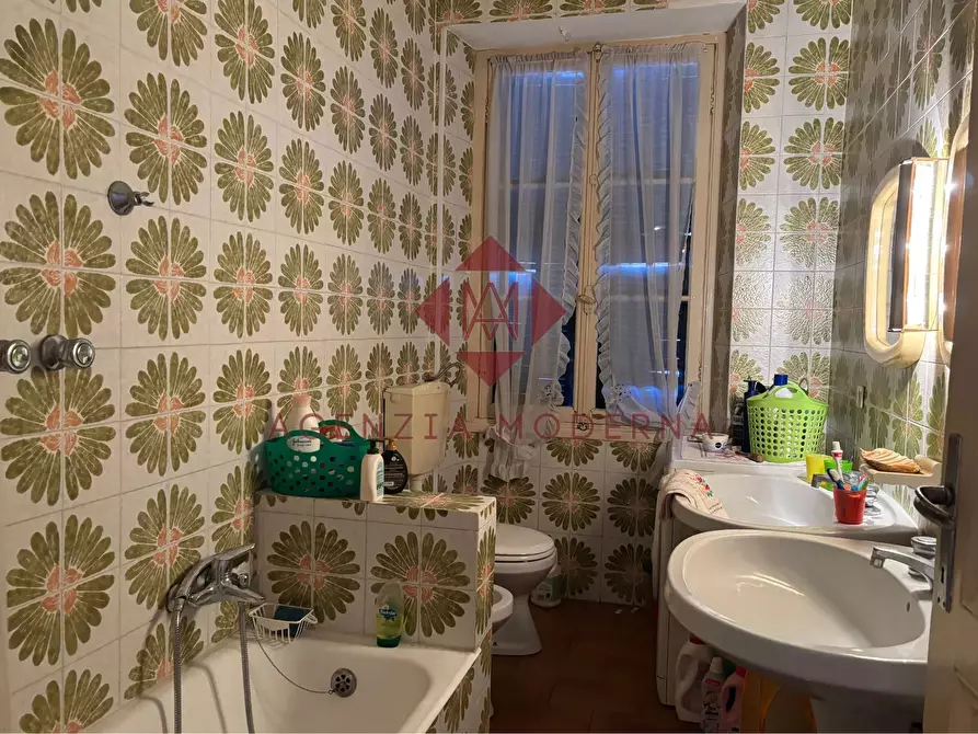 Immagine 13 di Casa trifamiliare in vendita  in Via Ernesto Chiappori, 8 a Ventimiglia