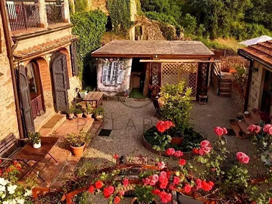 Immagine 19 di Terreno edificabile in vendita  in Lamole a Greve In Chianti