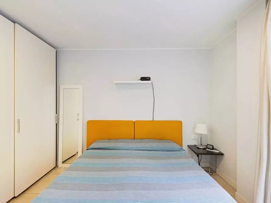 Immagine 14 di Casa trifamiliare in affitto  in VIA BERNARDINO BIONDELLI, 7. a Milano