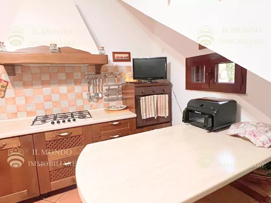 Immagine 18 di Casa trifamiliare in vendita  a Palombara Sabina