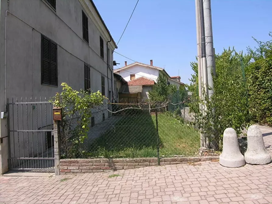 Immagine 5 di Terreno edificabile in vendita  a Dogliani