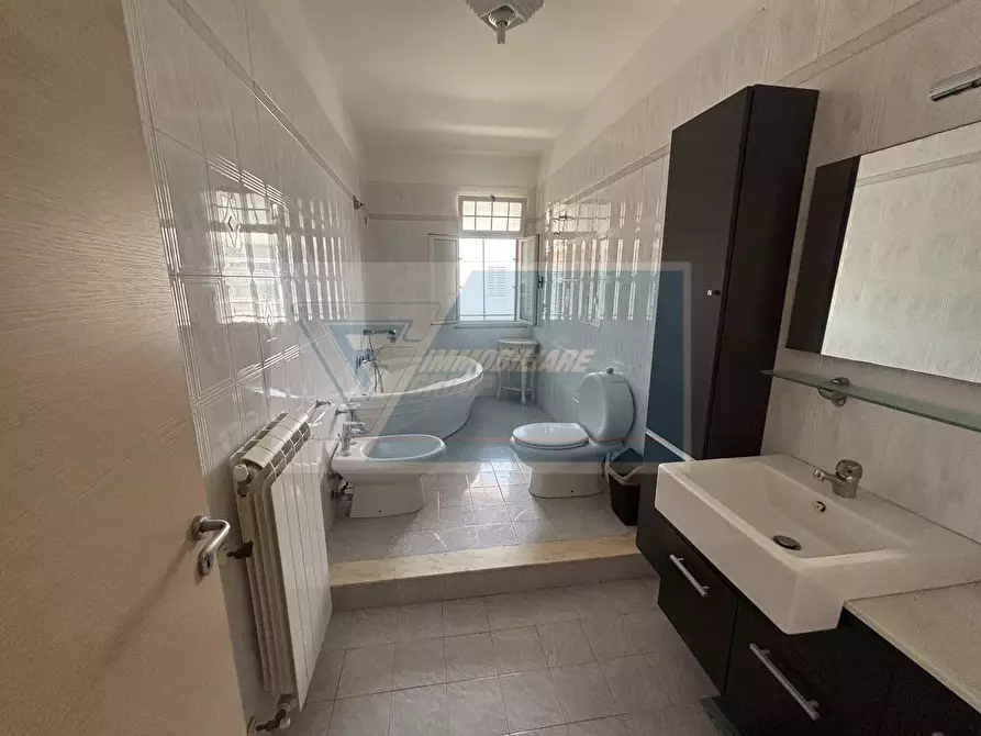 Immagine 15 di Casa trifamiliare in vendita  in Via Barrafranca a Siracusa