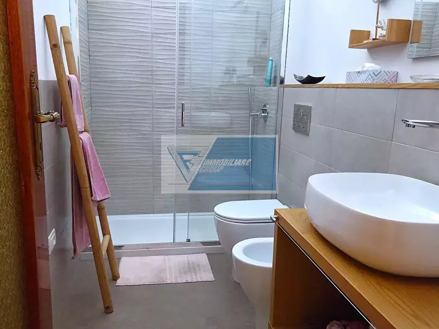 Immagine 9 di Casa trifamiliare in vendita  in Piazza Sgroi a Noto