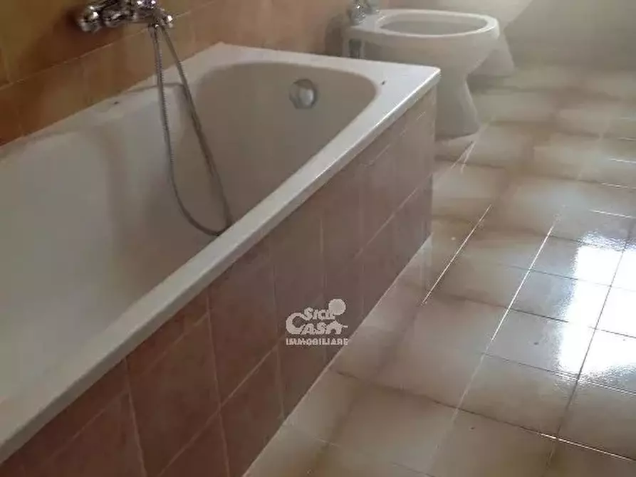 Immagine 8 di Casa trifamiliare in vendita  a Marsala