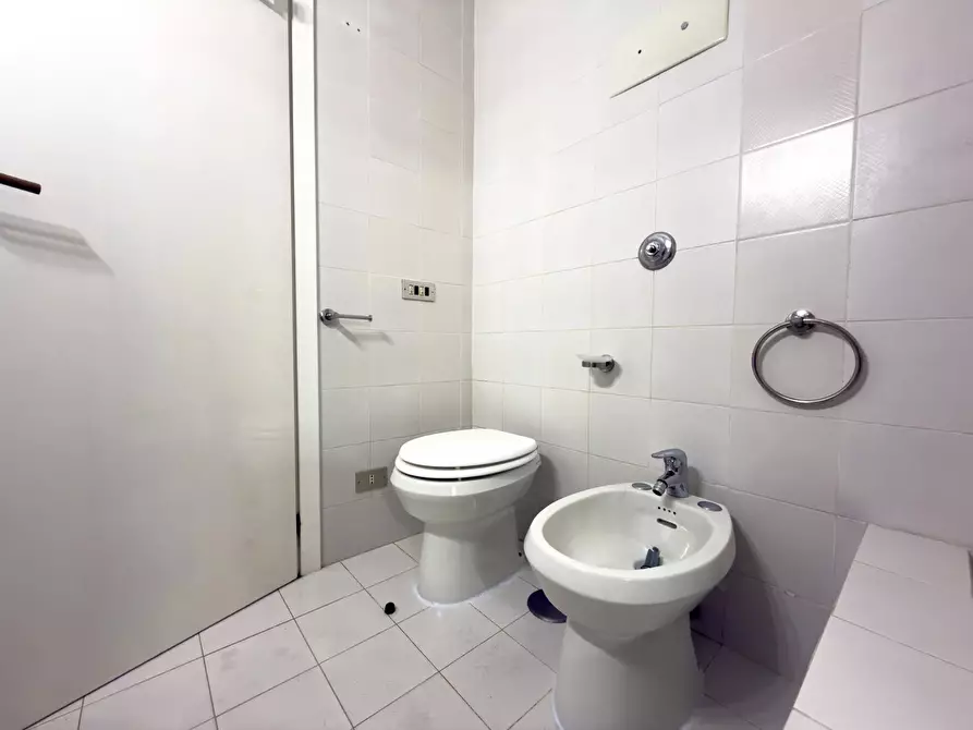 Immagine 26 di Casa trifamiliare in vendita  in Via della Bilancia, 8 a Olbia