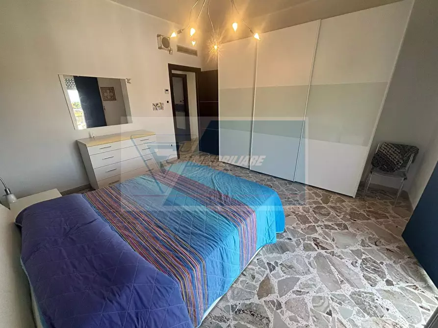 Immagine 22 di Casa trifamiliare in vendita  in Via Necropoli Grotticelle a Siracusa