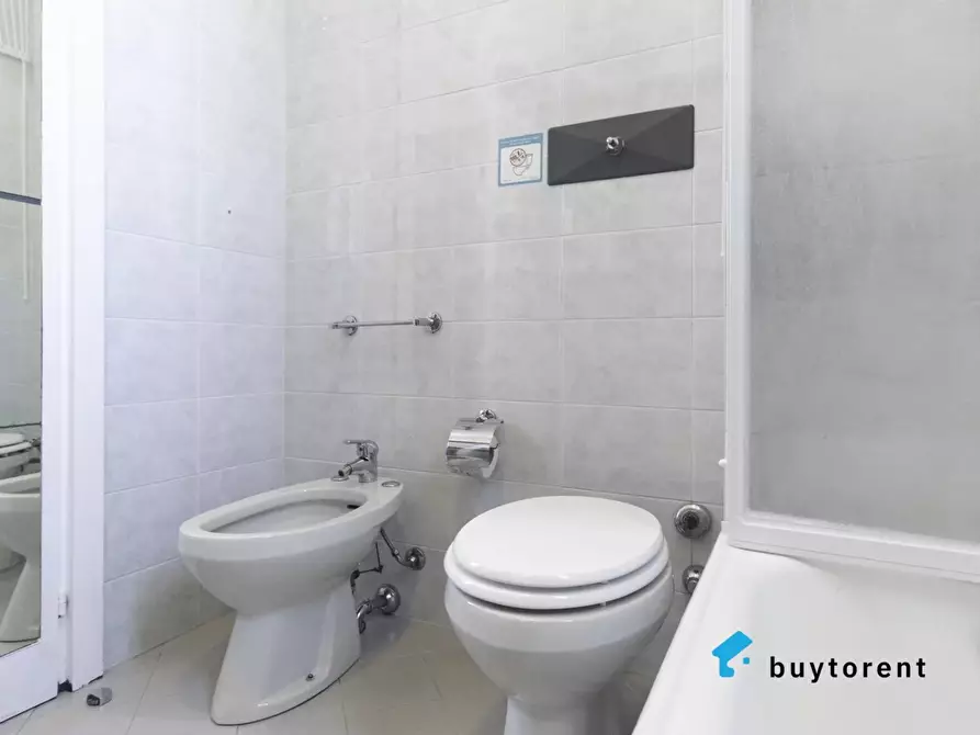 Immagine 18 di Casa trifamiliare in vendita  in Nona Strada, 7 a Buccinasco