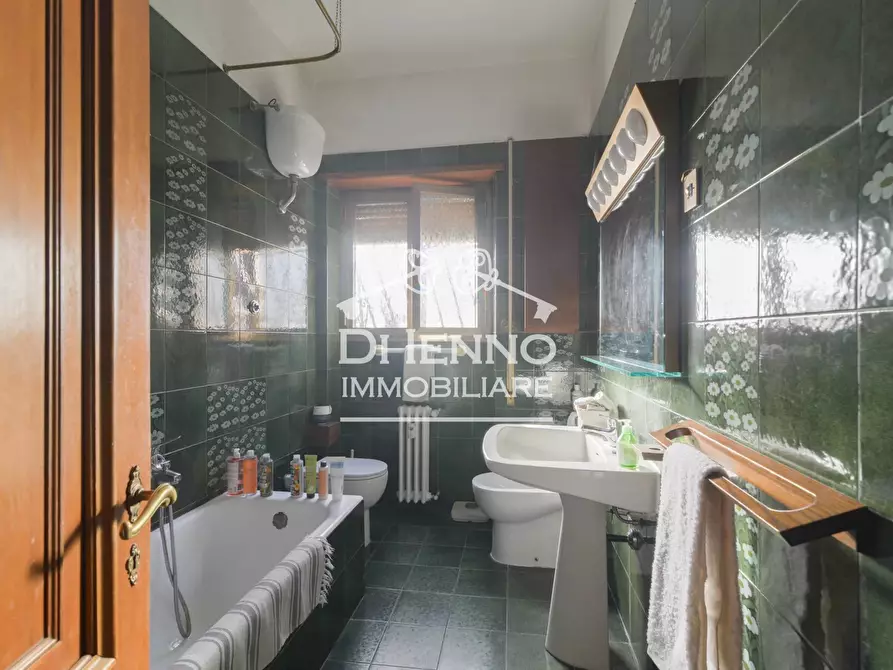 Immagine 11 di Casa trifamiliare in vendita  a Roma