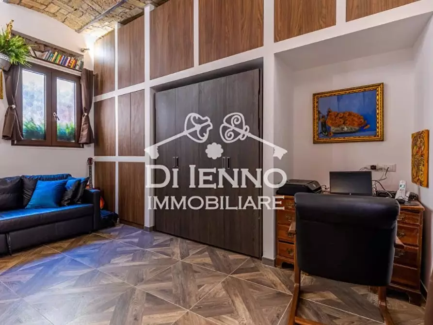 Immagine 33 di Casa trifamiliare in vendita  in Via Napoleone III a Roma