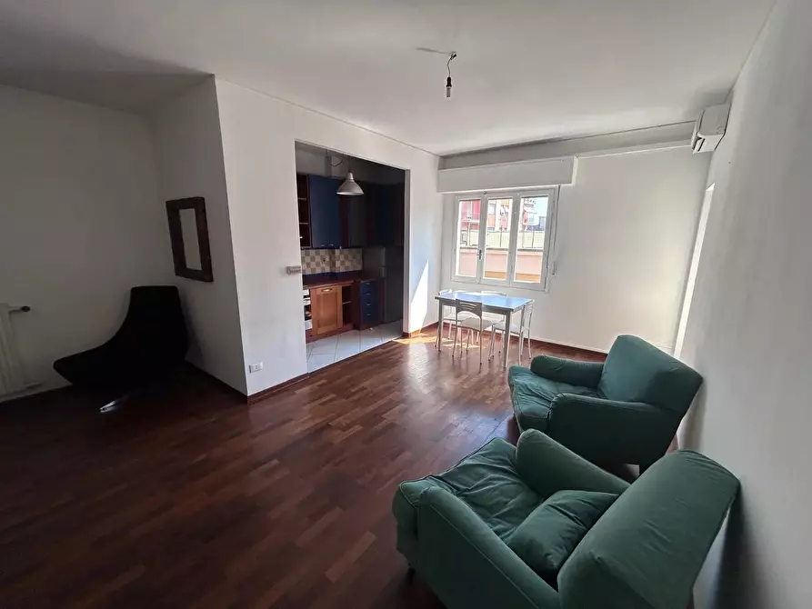 Immagine 4 di Casa trifamiliare in vendita  a Ventimiglia