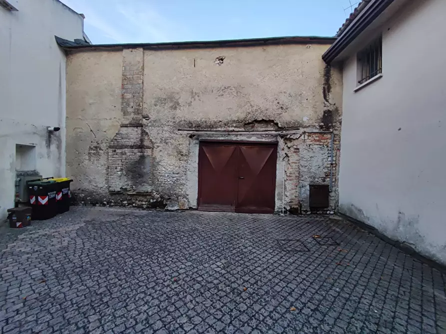 Immagine 13 di Terreno edificabile in vendita  a Vazzola